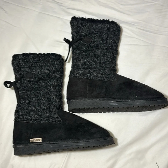 MUK LUKS BLACK FOLD OVER TALL BOOT
Cable Knit Winter Women’s size 7 - Picture 6 of 11